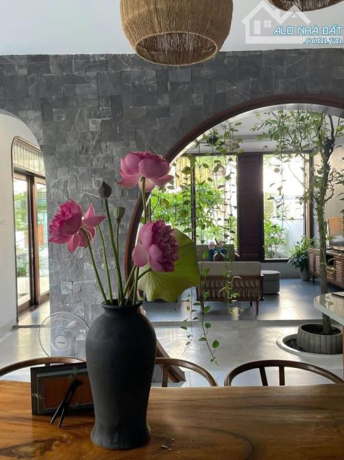 CHO THUÊ BIỆT THỰ ĐẸP 2 MẶT TIỀN EURO VILLAGE 1 - 3