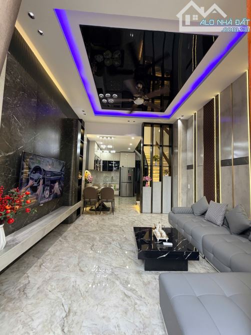 BÁN NHÀ 3 TẦNG KIỆT Ô TÔ NGUYỄN CHÁN - CÁCH BIỂN CHỈ 100M - 3