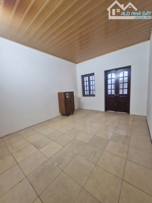 Bán nhà Ngô Quyền Hà Đông 48m2 3 Tầng mặt tiền 4m hơn 8 tỷ Lô Góc gần phố ôtô Gần LHCC - 3