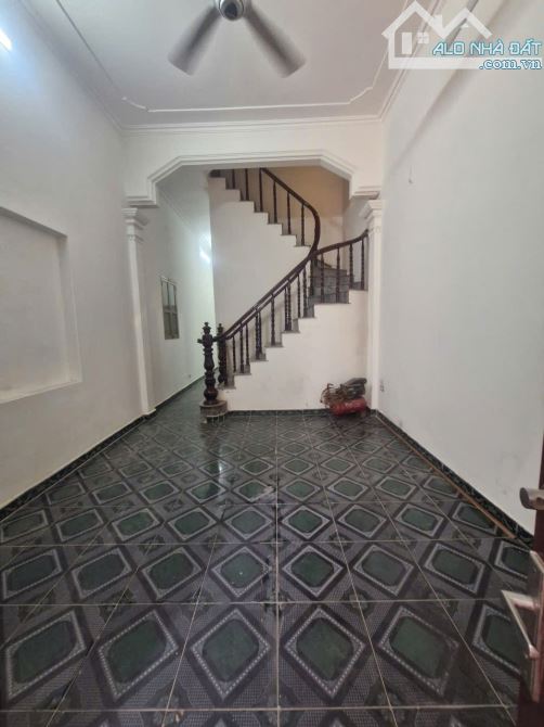 Bán nhà Ngô Quyền Hà Đông 48m2 3 Tầng mặt tiền 4m hơn 8 tỷ Lô Góc gần phố ôtô Gần LHCC - 4