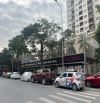 Cho thuê mặt bằng chân đế chung cư Hoàng Cầu, Diện tích 300m2, Mặt tiền 20m