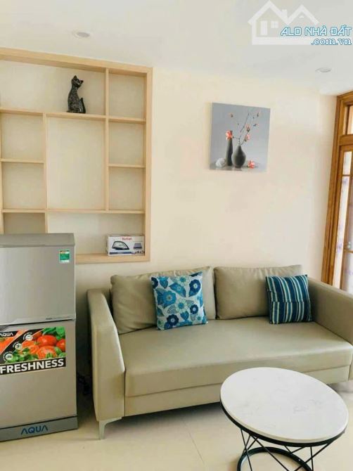 Bán gấp nhà 2 MT đường Hương Hải Thiền Sư, DT: 6.8x14m, giá chỉ 10 tỷ 2