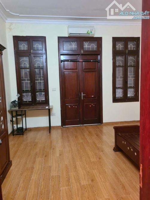 Cho thuê nhà nguyên căn 3 tầng,60m², ngõ 212 Phú Mỹ, gần Bến xe Mỹ Đình