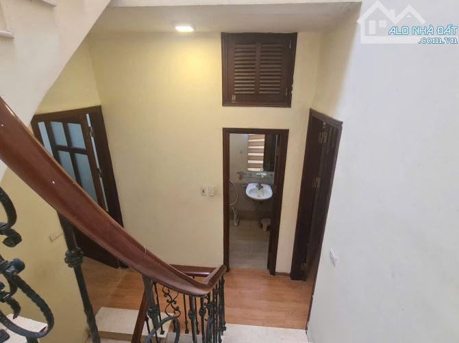 Cho thuê nhà nguyên căn 3 tầng,60m², ngõ 212 Phú Mỹ, gần Bến xe Mỹ Đình