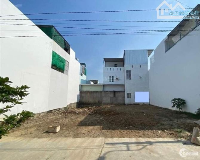 Bán nhanh lô đất, SHR, MT đường nhựa 10m, 300m2, Phan Văn Đối