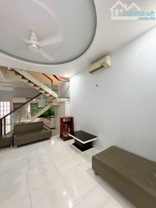 NHÀ ĐẸP GIÁ RẺ - ĐƯỜNG SỐ 7 TÊN LỬA - NGAY CÔNG VIÊN PHÚ LÂM - GIÁ NHỈNH 4T TL