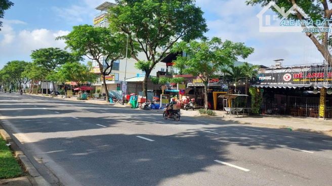 Bán nhanh lô đất, SHR, MT đường nhựa 10m, 300m2, Phan Văn Đối - 2