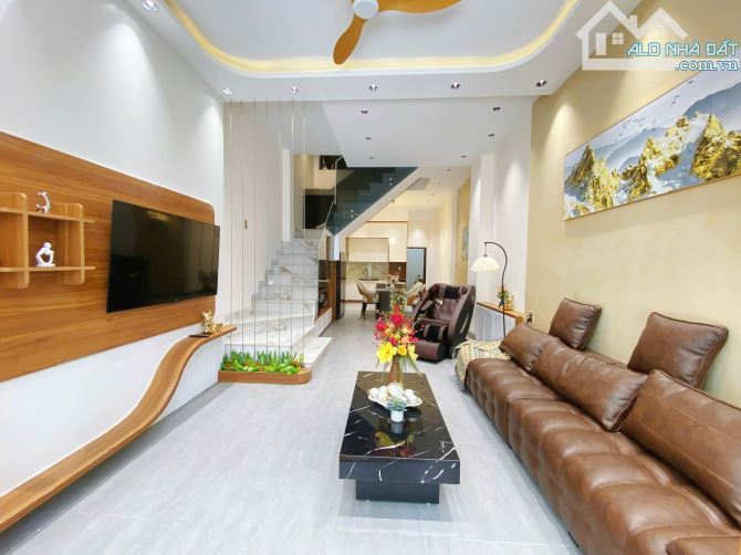 Bán nhà 2 tầng đường Mỹ Đa Đông 8 - Thông Đường Phan Tứ, Ngũ Hành Sơn. DT 86m2 Giá 11.5 ỷ