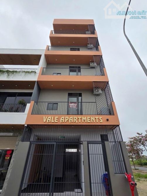 Bán toà căn hộ 5 tầng Kdt FPT CITY 12 phòng Full Nội Thất