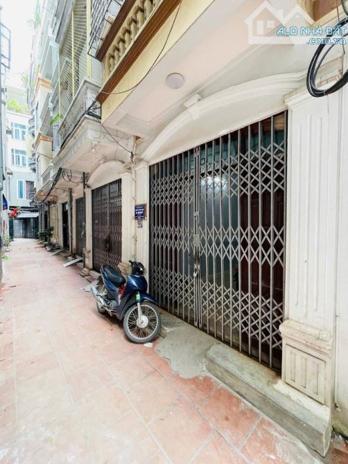 Bán nhà phố Bùi Xương Trạch - Thanh Xuân - 42m2 x 5 tầng - Giá 8,9 tỷ