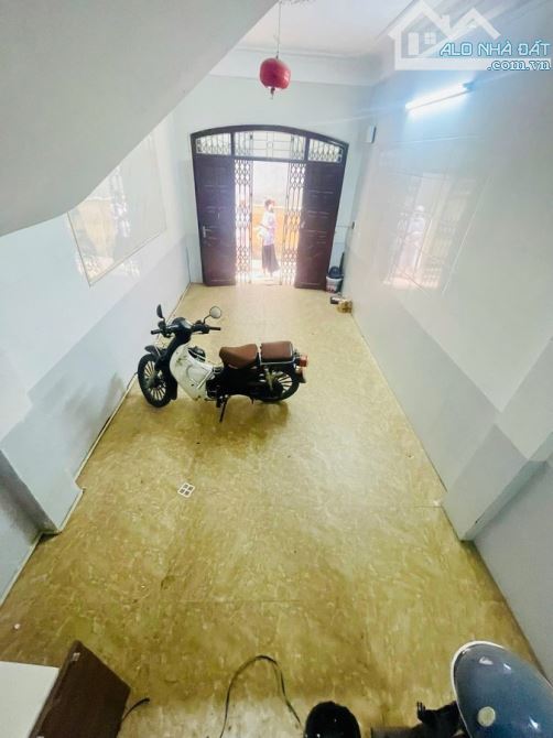 Bán nhà phố Bùi Xương Trạch - Thanh Xuân - 42m2 x 5 tầng - Giá 8,9 tỷ - 2