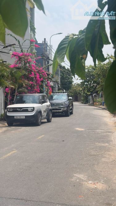 BÁN GẤP ĐẤT ĐẸP BÀ ĐIỂM HÓC MÔN - 8M×20 M CHỈ  NHỈNH 5 TỶ TL