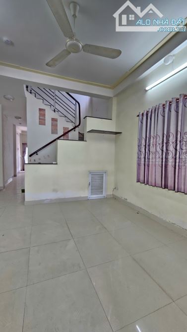 Bán Gấp - Mặt Tiền Trần Thị Bốc Hơn 200m2 - Vừa Ở Vừa Có Dòng Tiền 6 Phòng Chỉ 6,7t