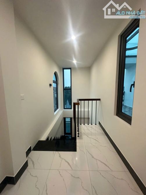 Nhà đẹp 5 tầng chỉ cần xách vali về ở tại Phúc Thịnh - 2