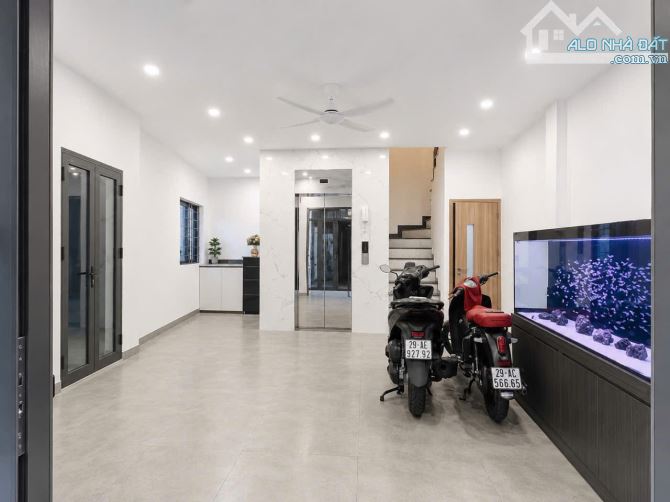 NGUYỄN VĂN CỪ, LONG BIÊN, 40M*6T, 15,5 TỶ. THANG MÁY, AN SINH ĐỈNH! - 2
