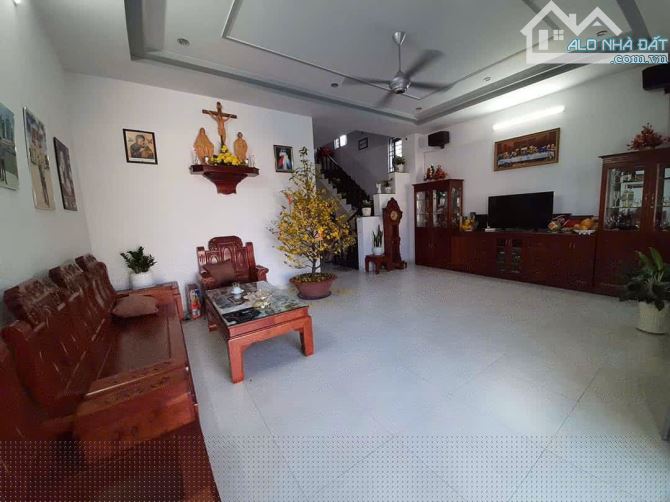 BÁN NHÀ 2 TẦNG MÁI NGÓI THÁI. Ở GẦN GIÁO XỨ HẢI SƠN, GIÁ:8 TỶ(CÓ THƯƠNG LƯỢNG) - 2