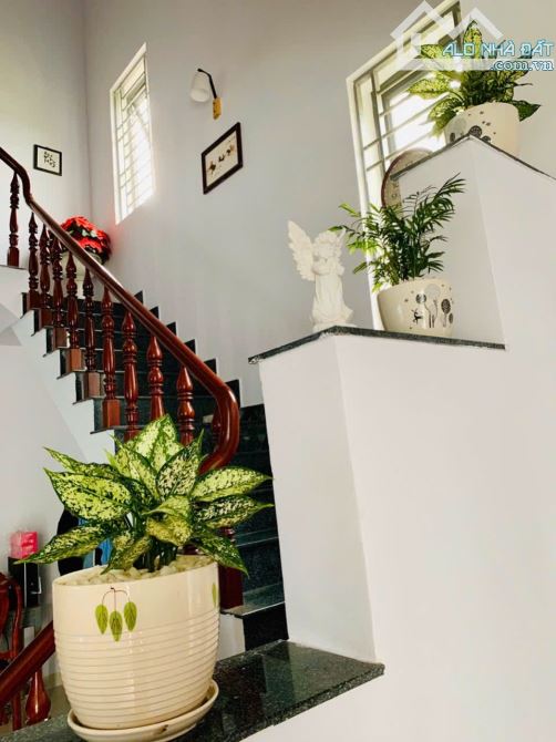 BÁN NHÀ 2 TẦNG MÁI NGÓI THÁI. Ở GẦN GIÁO XỨ HẢI SƠN, GIÁ:8 TỶ(CÓ THƯƠNG LƯỢNG) - 3