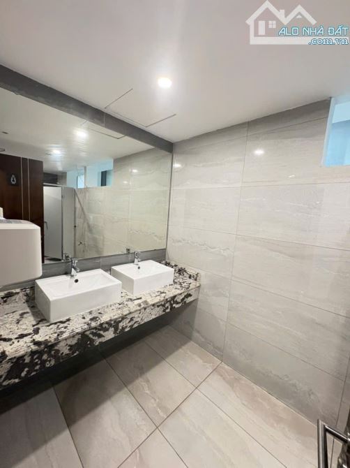 Cho thuê văn phòng tại Hoàng Cầu Skyline, giá thỏa thuận DT 685m2 - 4