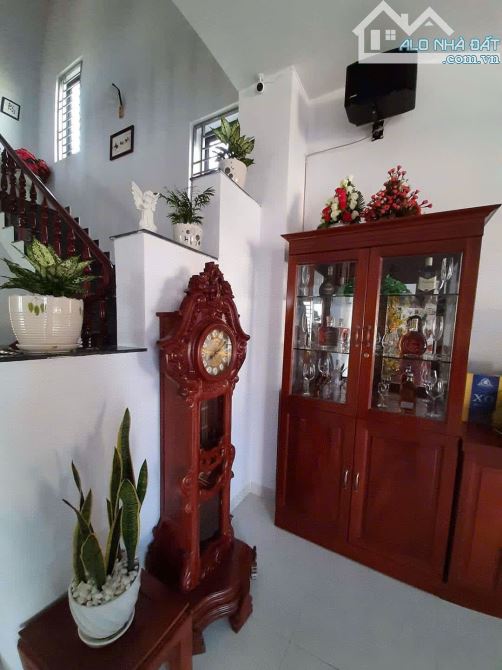 BÁN NHÀ 2 TẦNG MÁI NGÓI THÁI. Ở GẦN GIÁO XỨ HẢI SƠN, GIÁ:8 TỶ(CÓ THƯƠNG LƯỢNG) - 4