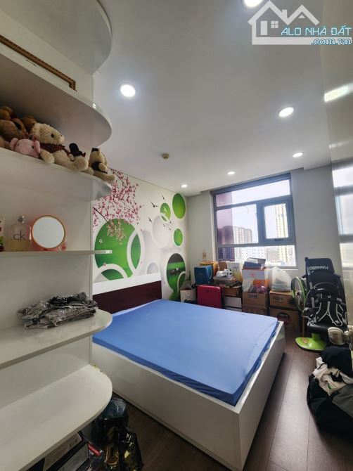Bán Căn chung cư Laxcity Huỳnh Tấn Phát - Bình Thuận Quận 7 DT 81 m2 3 PN chỉ nhỉnh 4 Tỷ - 5