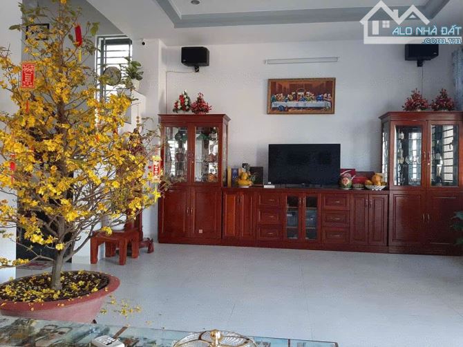 BÁN NHÀ 2 TẦNG MÁI NGÓI THÁI. Ở GẦN GIÁO XỨ HẢI SƠN, GIÁ:8 TỶ(CÓ THƯƠNG LƯỢNG) - 5