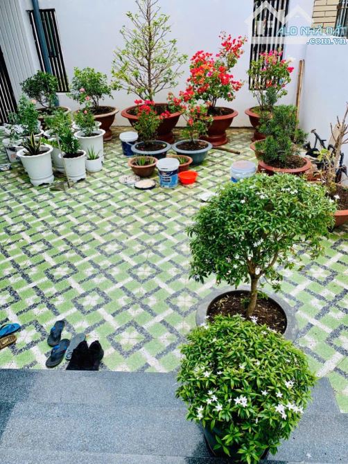 BÁN NHÀ 2 TẦNG MÁI NGÓI THÁI. Ở GẦN GIÁO XỨ HẢI SƠN, GIÁ:8 TỶ(CÓ THƯƠNG LƯỢNG) - 8