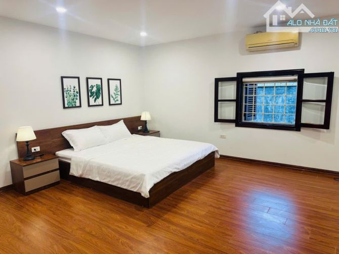 Hàng Bồ - Nhà gồm 3 sàn – 3 căn hộ khép kín, mỗi căn rộng khoảng 60m² thông sàn - 1
