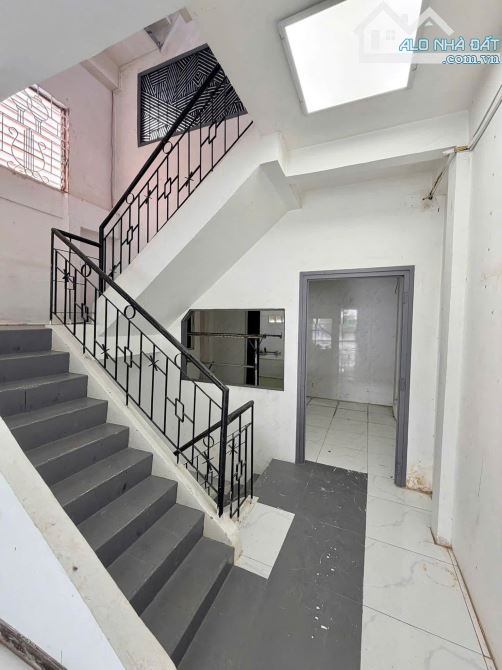 CHO THUÊ NHÀ 1 TRỆT 3 LẦU GIÁ 32 TRIỆU NGAY NGÃ 3 ĐƯỜNG TRẦN HƯNG ĐẠO NINH KIỀU CẦN THƠ - 5