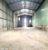 XƯỞNG MẶT TIỀN NHỰA - DT 800M - NGANG 12M - CÓ ĐIỆN 3 PHA - XE TẢI RA VÀO - NHÀ XƯỞNG KIÊN