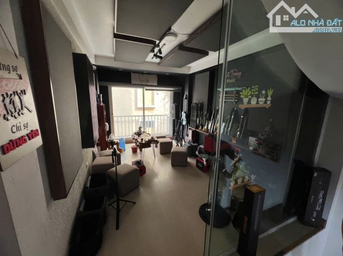 CHO THUÊ NHÀ  MẶT NGÕ ĐƯỜNG CHIẾN THẮNG, HÀ ĐÔNG, 45M², 4 TẦNG, Ô TÔ, Kd,20 TRIỆU/THÁNG - 5