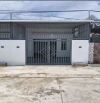 Bán gấp căn nhà 108m2 ở gần vinhomes hóc môn giá 850 triệu.