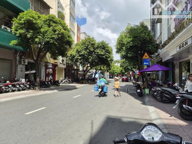 23.5 TỶ SỞ HỮU NHÀ ĐẸP 4 TẦNG MẶT TIỀN KINH DOANH QUẬN 1