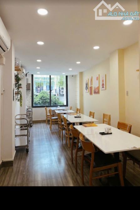 23.5 TỶ SỞ HỮU NHÀ ĐẸP 4 TẦNG MẶT TIỀN KINH DOANH QUẬN 1 - 2