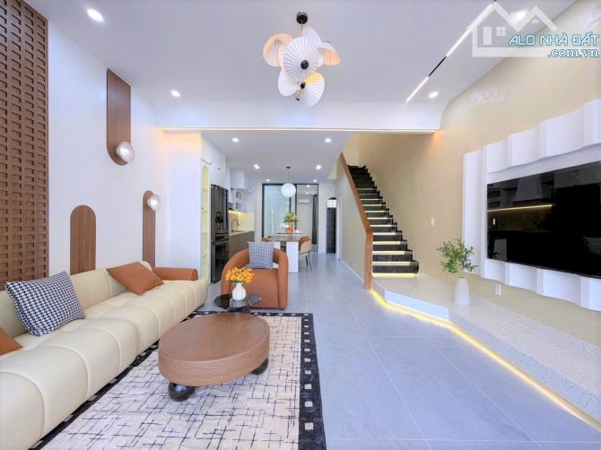XÂY MỚI 100% Ở NGAY 3 tầng đẹp THANH LƯƠNG 18 ngay PHẠM XUÂN ẨN - 3