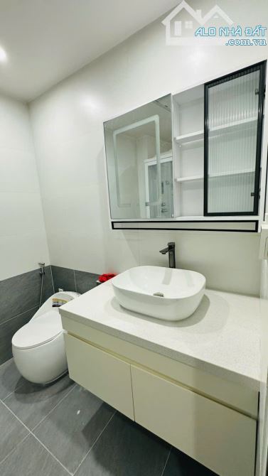 Bán căn hộ cao cấp BRG Legend-Hilton - 48,89m2 - 1PN - Tầng 17 - hoàn thiện đẹp - giá 3,9t - 7