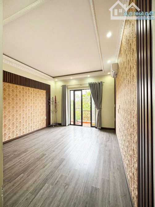 CHO THUÊ NGUYÊN CĂN 5 TẦNG, CÓ THANG MÁY - TUYẾN ĐẦU PHỐ TÔ HIỆU