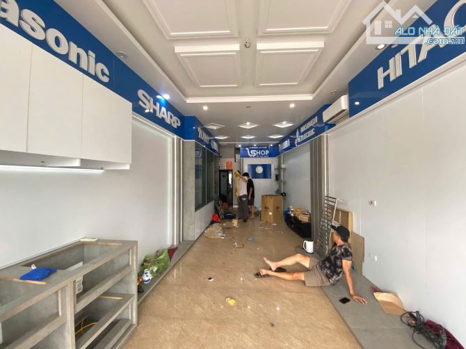 Cho thuê tầng 1 nhà mặt đường Hồ Sen (gần Tô Hiệu) - 78m2 - ngang 6m - độc lập - 1