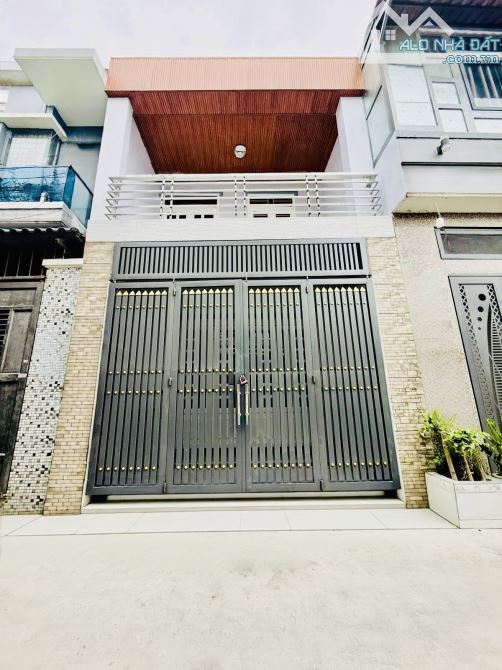 Bán Nhà Q12 - 53M2( 4 x13)- 2Tầng- HXH- Chỉ 3,13 Tỷ.
