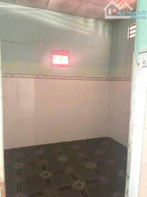 Cần bán nhà đường ô tô rộng ở Củ Chi Tân Phú Trung dt 134m2 Giá 900 Triệu Sổ sách đầy đủ