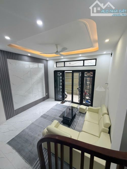 5 tầng,dân xây ,Ngõ ba gác, 32m chỉ 5,7 tỷ Mậu Lương Kiến Hưng