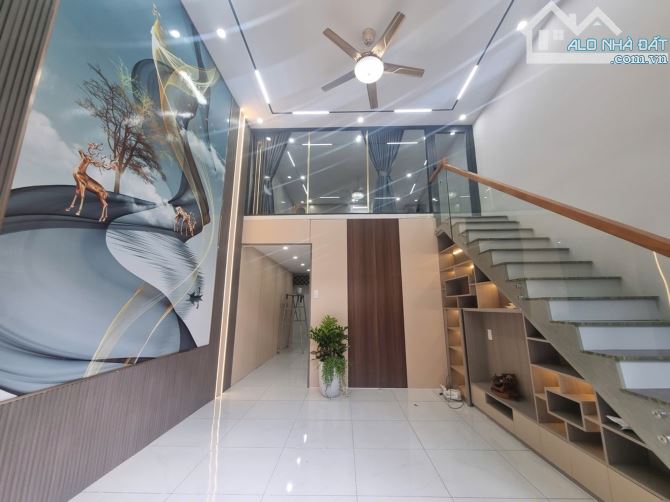 NHÀ ĐẸP HẺM XE HƠI PHAN VĂN HỚN THÔNG TRƯỜNG CHINH - GIÁ nhỉnh 4 tỷ TL - 45m2