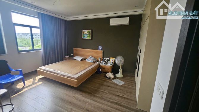Cho thuê biệt thự Dương Nội, 160m2, 4 tầng, thang máy, đủ nội thất đẹp