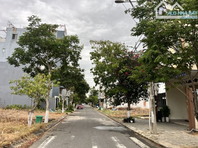 🔥BÁN LÔ ĐẤT LÝ VĂN PHỨC, BIỂN TÂN TRÀ, CÁCH BIỂN 500m, 90m2(5x18m), GIÁ 5,2 TỶ.