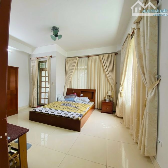 NHÀ 4 TẦNG MẶT TIỀN LÊ VĂN LƯƠNG – 94M² SỬ DỤNG – CHỈ 9,7 TỶ, SỔ HỒNG HOÀN CÔNG – DỌN VÀO