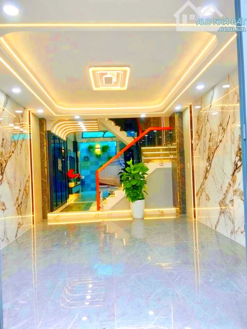 Nhà Hẻm Xe Hơi THẠNH LỘC - Ngay VƯỜN LÀI. QUẬN 12 cũ - 4m×14m - 7 TỶ 50tr