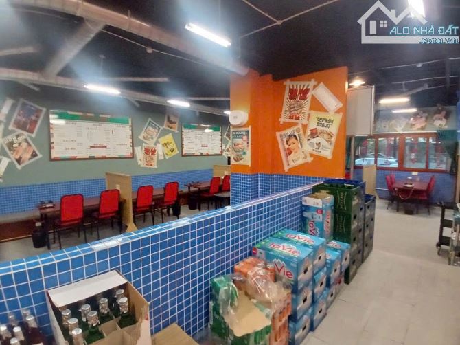 Căn biệt thự 3 tầng lô góc khu Linh Đàm 315m giá 1xx tỷ kinh doanh buôn bán dòng tiền oto