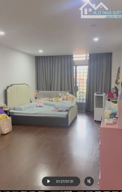 Cho thuê nhà mặt tiền Nguyễn Trãi, Phường 3 ,Quận 5 4x20 3,5 tấm 5 phòng 5 wc kinh doanh t - 11