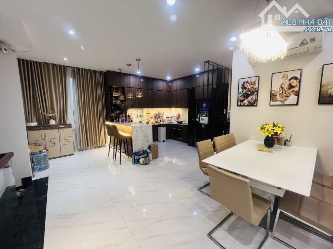 XE HƠI VÀO NHÀ PHÙNG VĂN CUNG 77M2, NGANG 5.5M, 5 TẦNG, 5PN, Ở NGAY CHỈ 26.9 TỶ/TL - 1