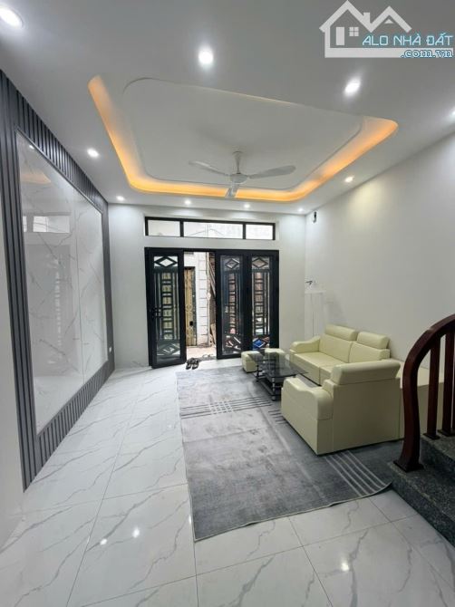 5 tầng,dân xây ,Ngõ ba gác, 32m chỉ 5,7 tỷ Mậu Lương Kiến Hưng - 1