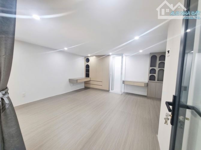 NHÀ ĐẸP HẺM XE HƠI PHAN VĂN HỚN THÔNG TRƯỜNG CHINH - GIÁ nhỉnh 4 tỷ TL - 45m2 - 1
